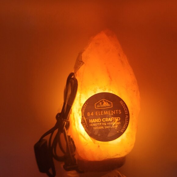 84 Elements Authentic Himalayan Salt Lamp - Picture 1 of 9